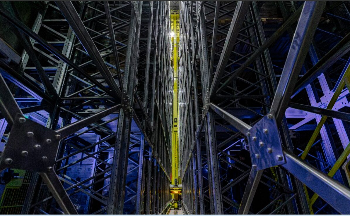 Automated storage and retrieval aisle inside an Indicold cold storage facility