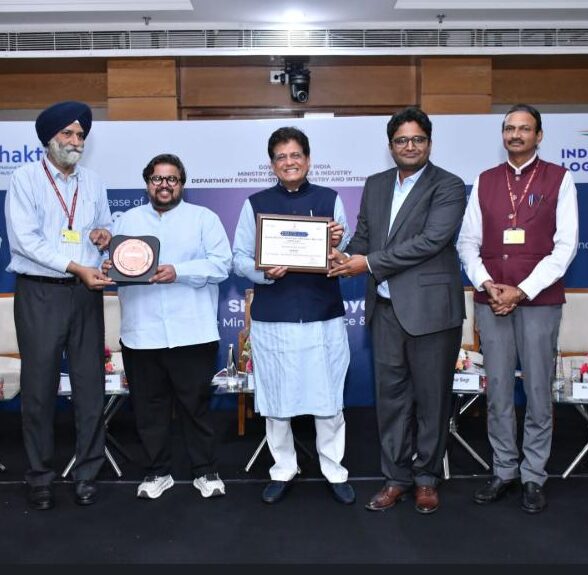 INDICOLD receives LEAPS 2025 Award for Best Warehouse Service Provider from Minister Piyush Goyal