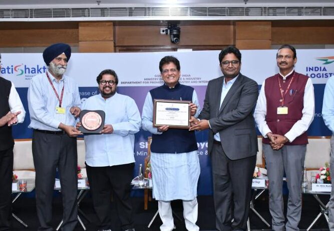 INDICOLD receives LEAPS 2025 Award for Best Warehouse Service Provider from Minister Piyush Goyal
